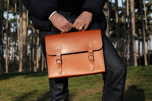 valet-de-pic-sac-cuir-2000x1333